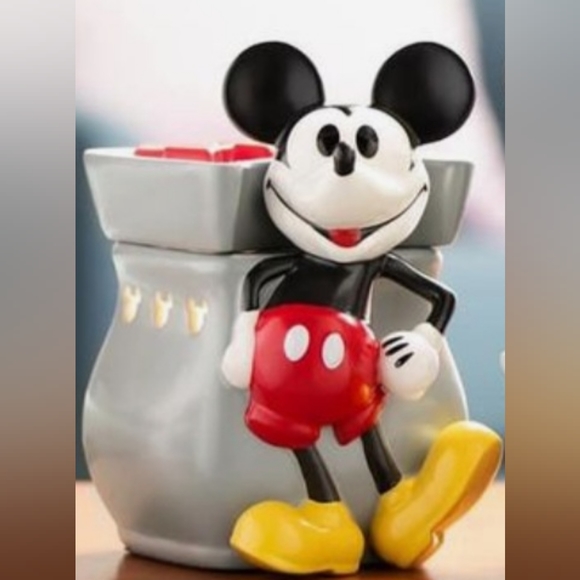 Scentsy Other - Scentsy Mickey Mouse Warmer - Red, Black, Yellow, Gray